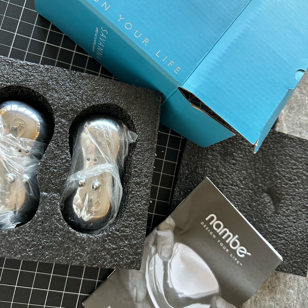 Nambé Silver Hippo Salt and Pepper Shakers - Picture 2 of 5
